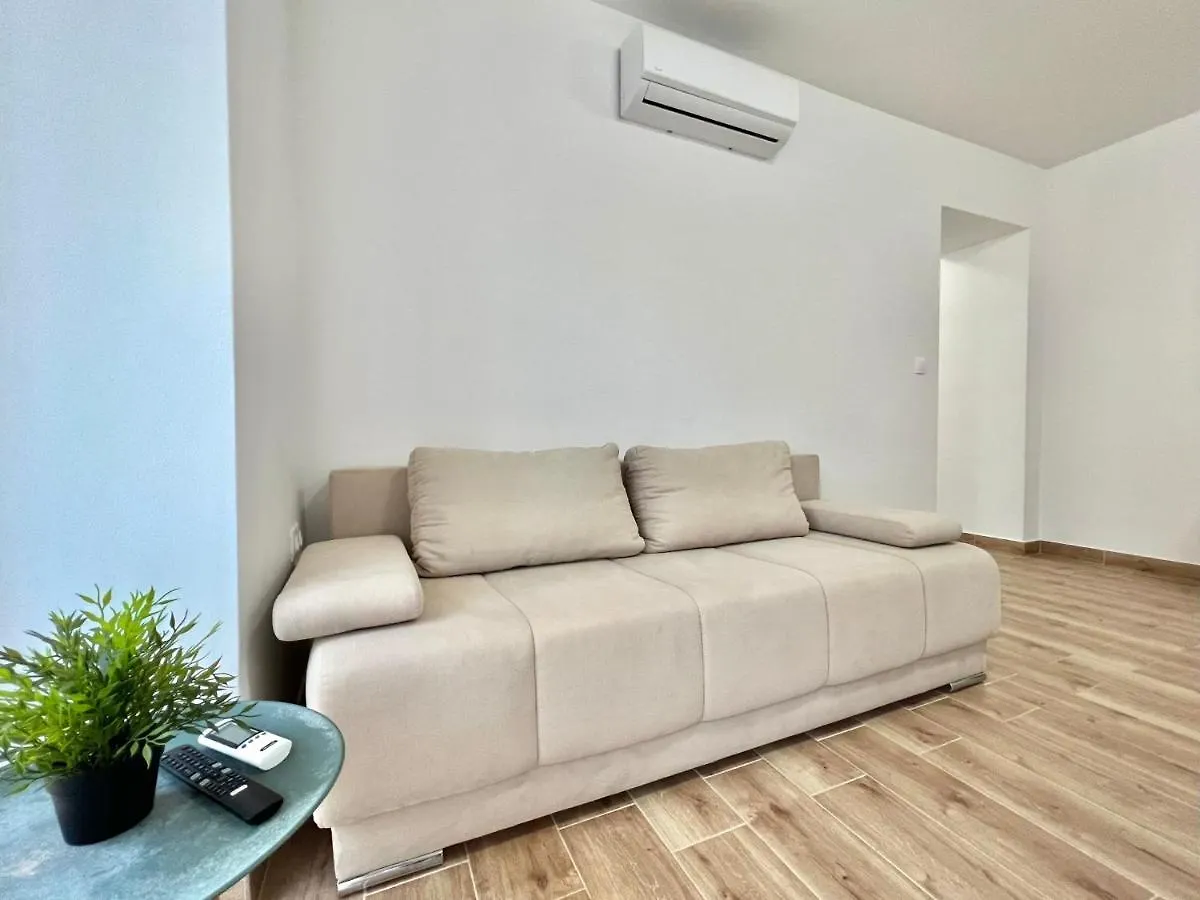 Fantasia Del Mare Apartment And Rooms Dramalj Croatia