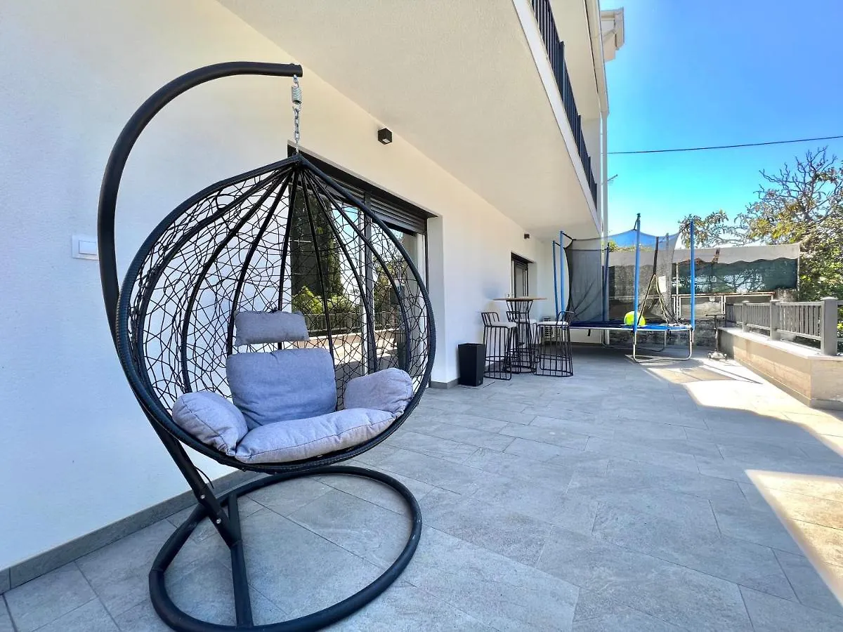 Fantasia Del Mare Apartment And Rooms Dramalj