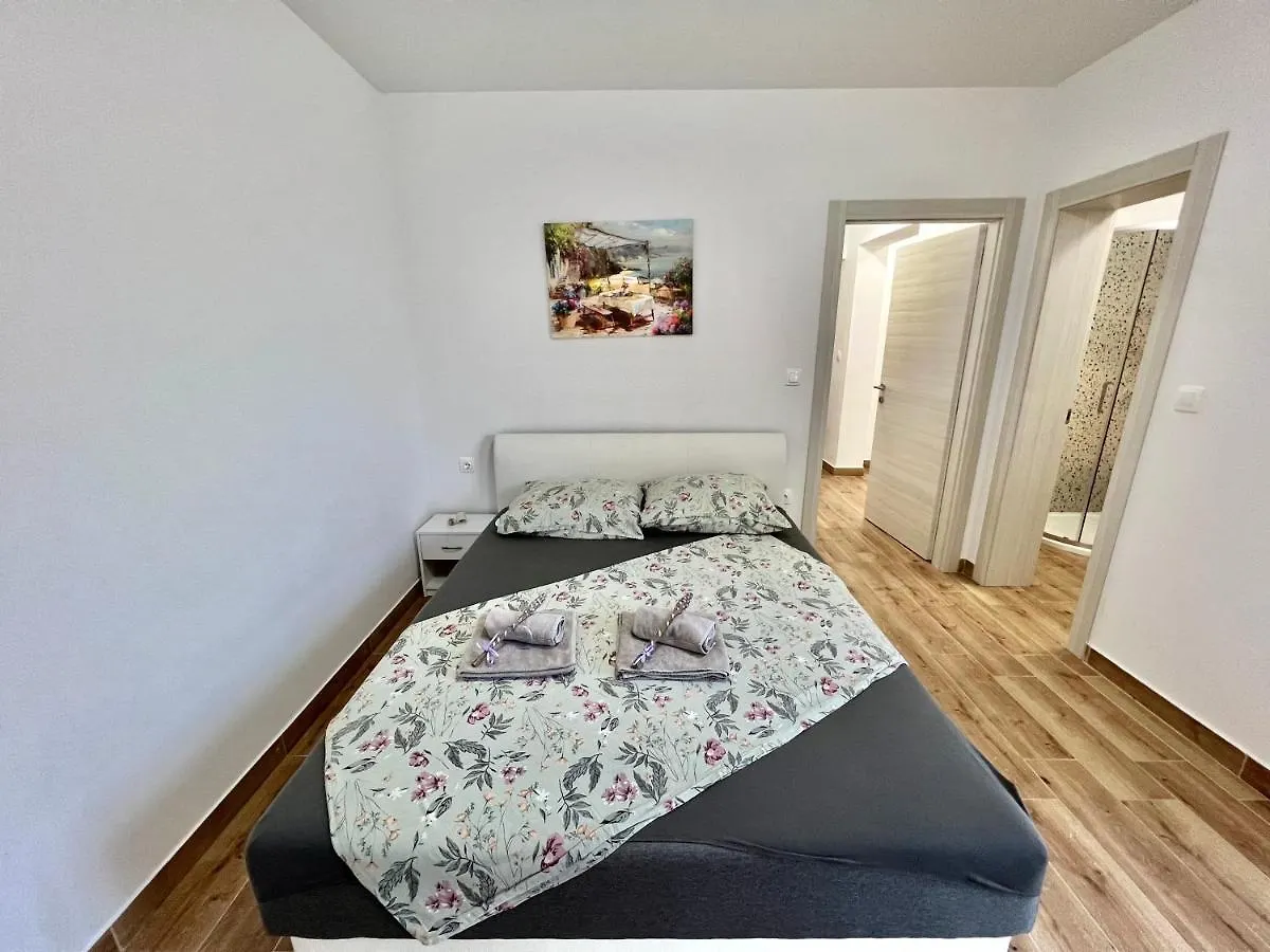 Fantasia Del Mare Apartment And Rooms Dramalj