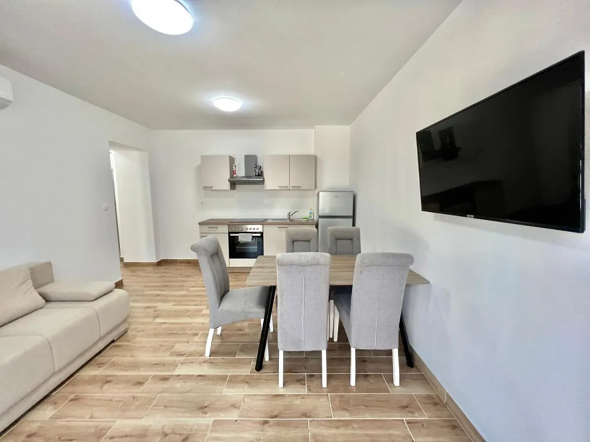 Fantasia Del Mare Apartment And Rooms Dramalj 0*,  Croatia